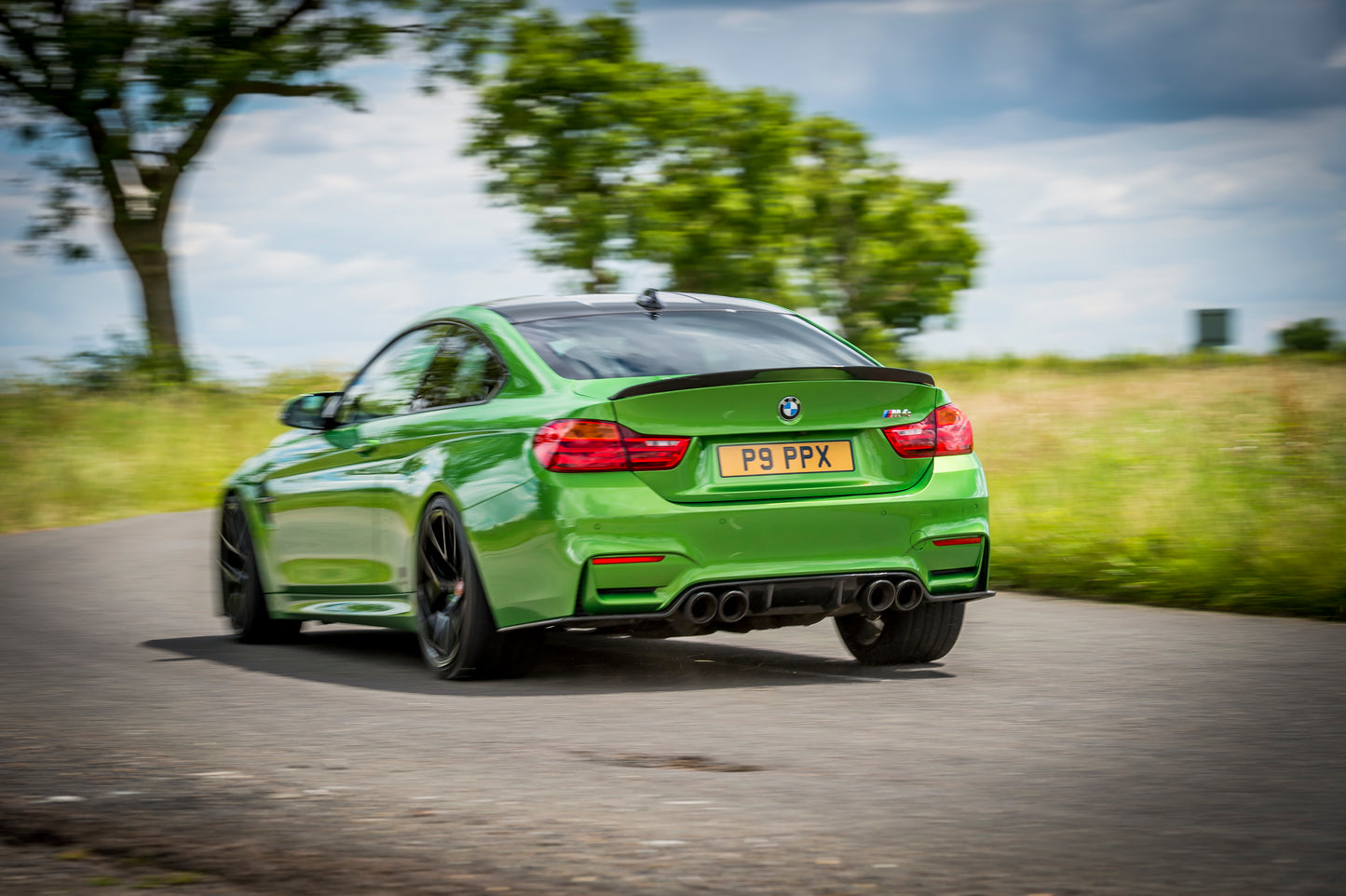 BMW M4 (F32/F82) Springs & Black Spacers Package Incl. Bolts